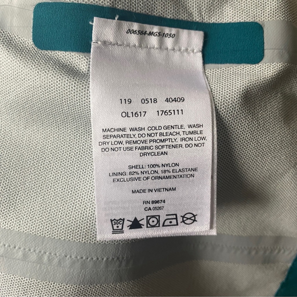 Mountain Hardware Soft Shell Jacket - XS - Picture 4 of 10